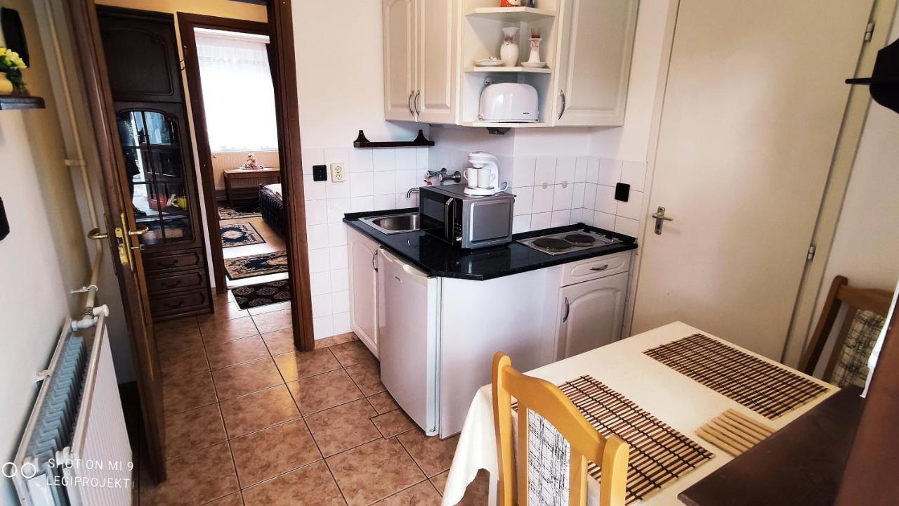 Papp Apartmanhaz Apartment Вонярквашеги Екстериор снимка
