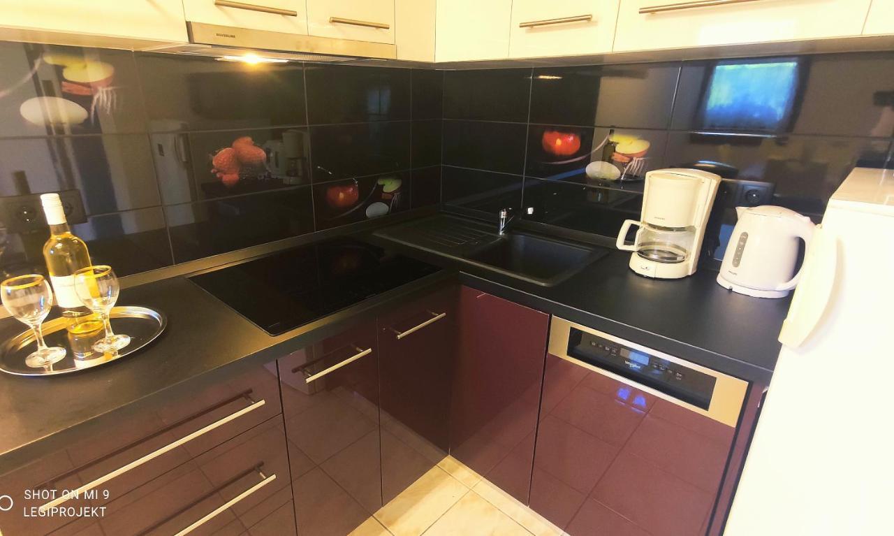 Papp Apartmanhaz Apartment Вонярквашеги Екстериор снимка