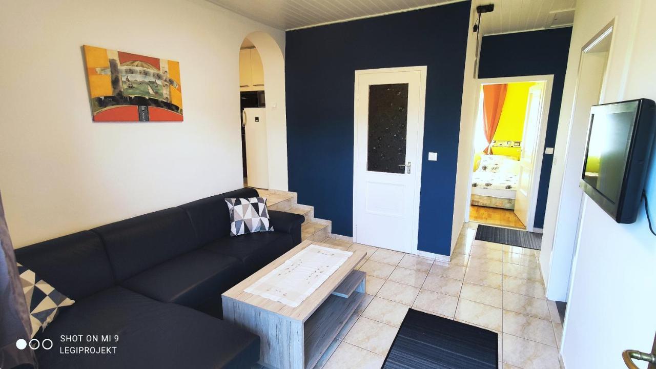 Papp Apartmanhaz Apartment Вонярквашеги Екстериор снимка